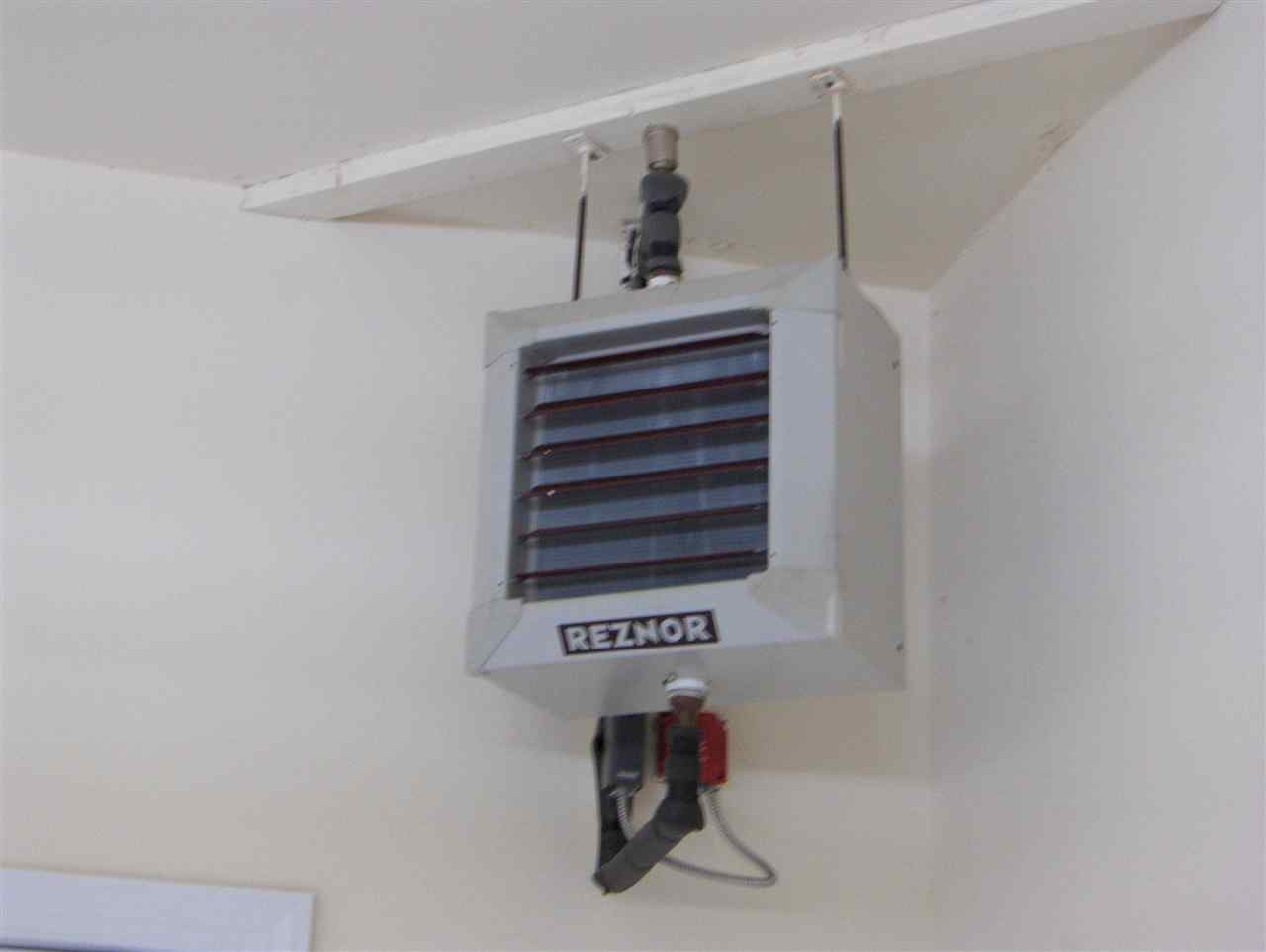 resized-2349823-Garage Heater.JPG